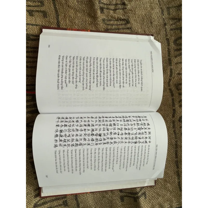 Truyện thơ Nôm dân tộc thiểu số Việt Nam - dân tộc Tày Nho Hương Chiêu Đức  1004264