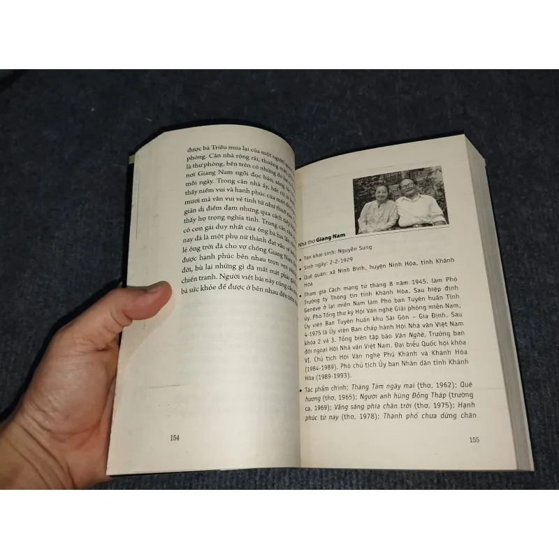 CÂU CHUYỆN VĂN CHƯƠNG 991065