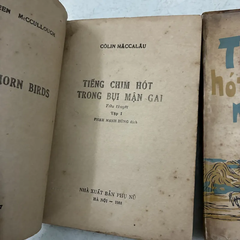 Tiếng chim hót trong bụi mận gai (Tập 1 + 2) 1024604