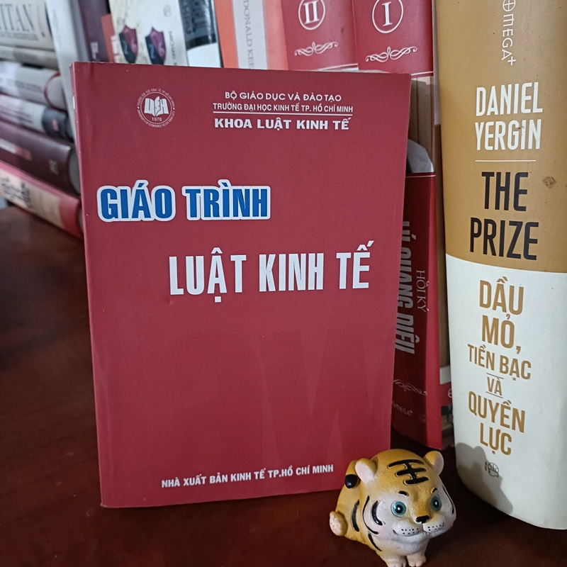 Giáo trình Luật Kinh tế - TS. Lê Văn Hưng 492680