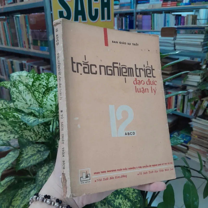 TRẮC NGHIỆM TRIẾT ĐẠO ĐỨC LUẬN LÝ 12 ABCD 786845
