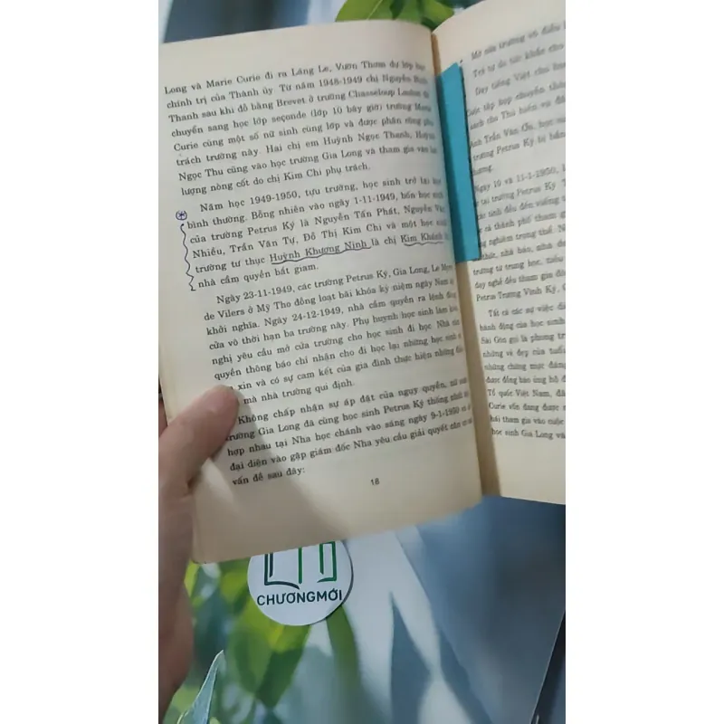 Nữ Sinh Sài Gòn - Một Thời Để Nhớ (1945-1975) 928610