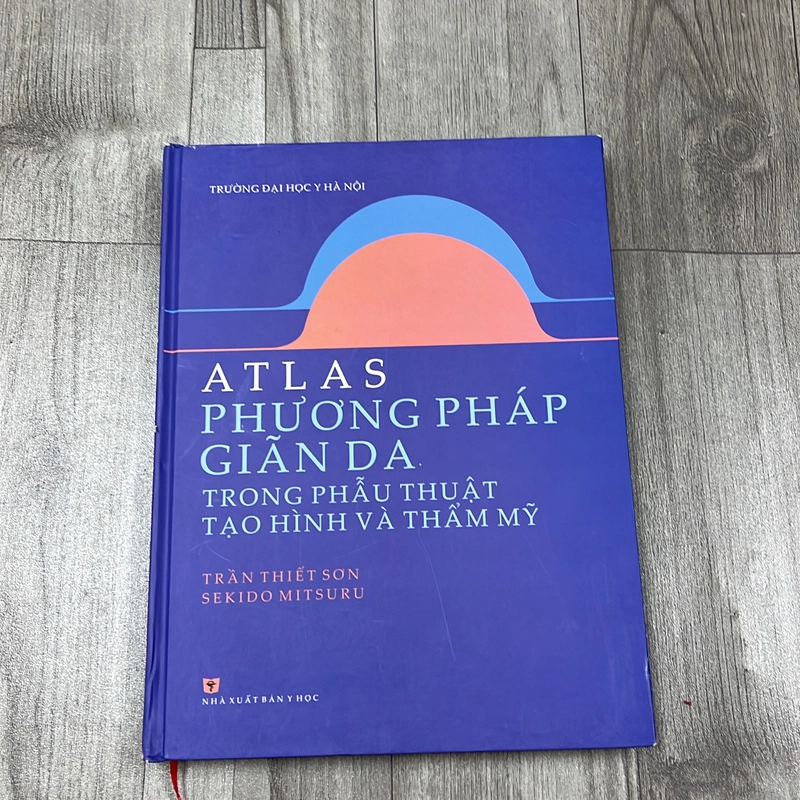 Atlas phương pháp giãn da trong phẫu thuật tạo hình và thẩm mỹ. 8a2 539067