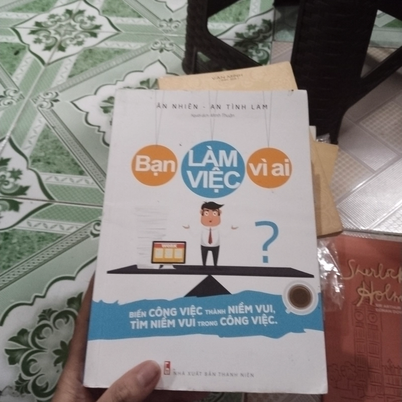 Bạn làm việc vì ai? 552481
