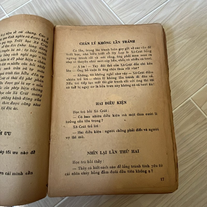 Sách “chân dung các nhà văn qua giai thoại” 179288