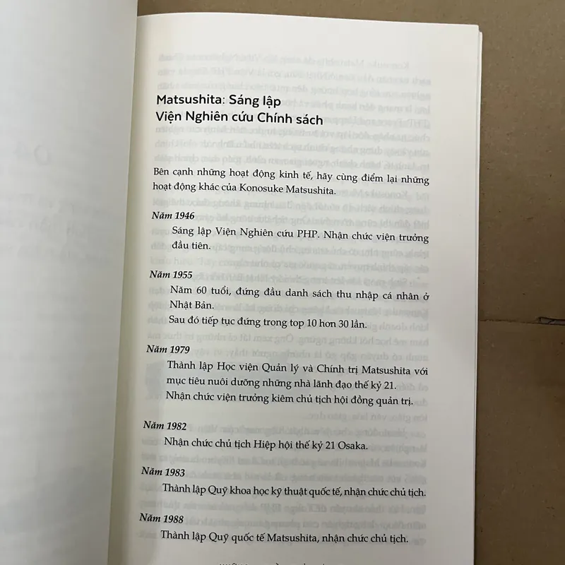 Những Vị Thần Quản Lí 569472