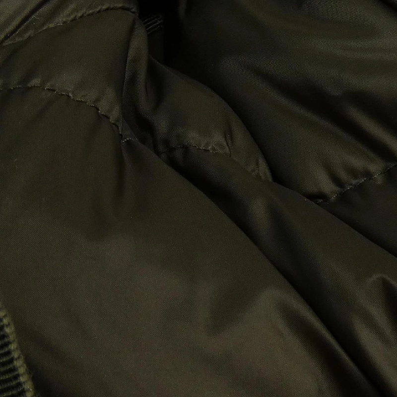 Áo khoác lông vũ MONCLER - Hàng hiệu Authentic 640893