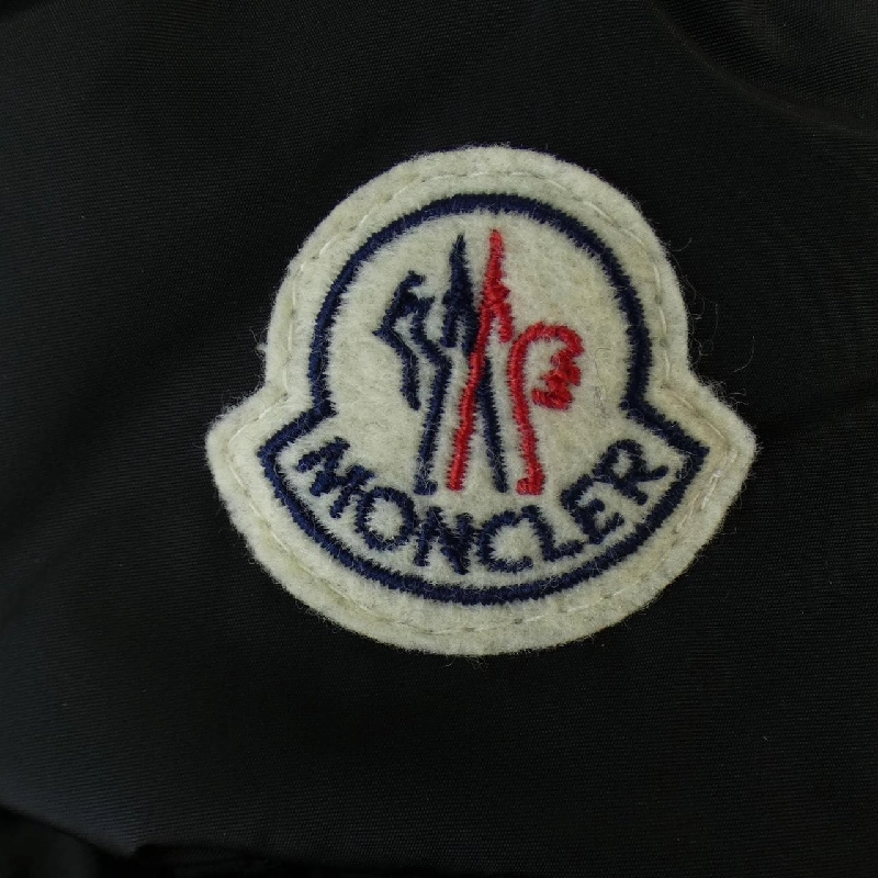 Áo khoác lông vũ MONCLER 637113