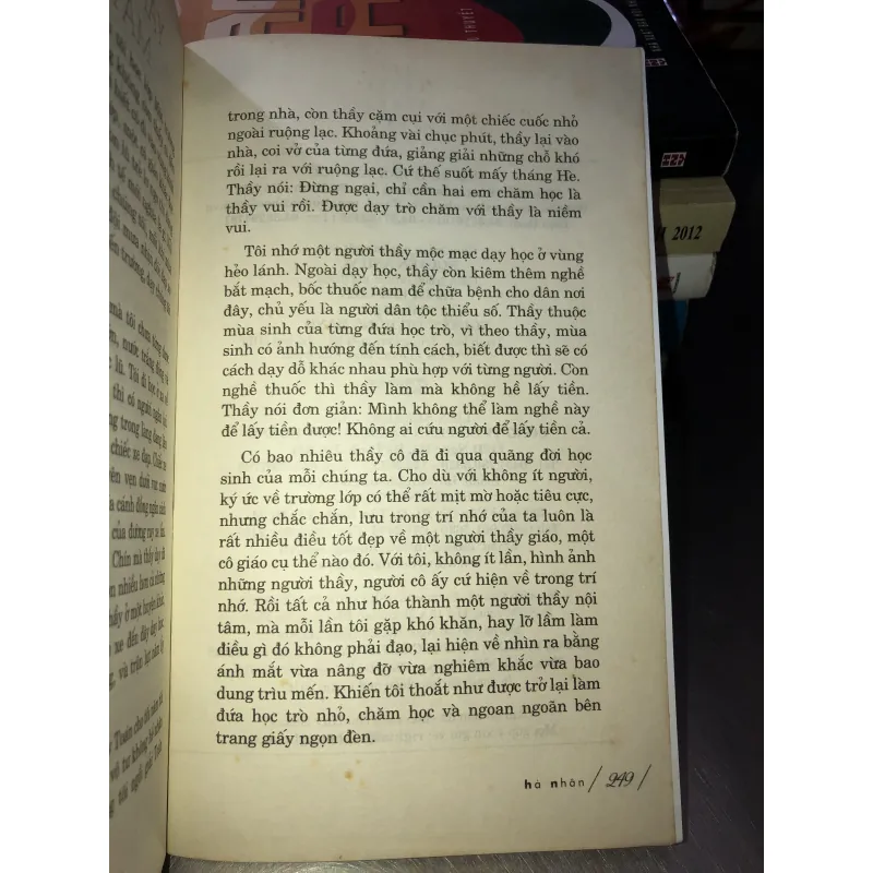 Bay xuyên những tầng mây - Hà Nhân 1002235