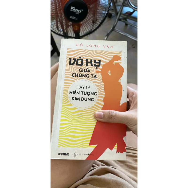 Vô Kỵ Giữa Chúng Ta Hay Là Hiện Tượng Kim Dung - Đỗ Long Vân, mới 80% (SCGR) 573075