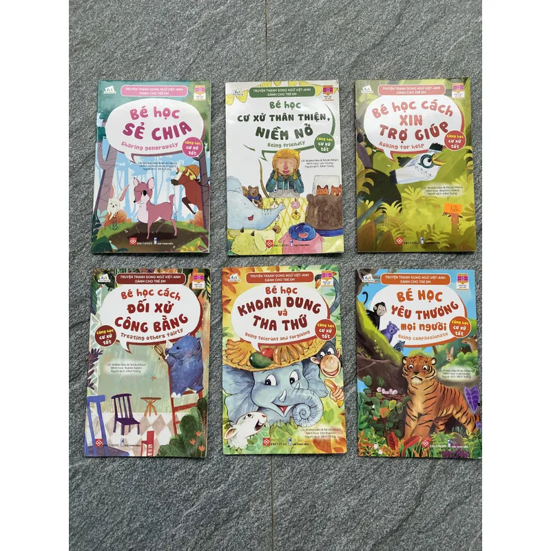 Bộ truyện tranh song ngữ Việt – Anh “Cùng học cư xử tốt”  675385