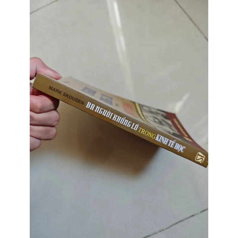 Ba người khổng lồ trong kinh tế học 1001308