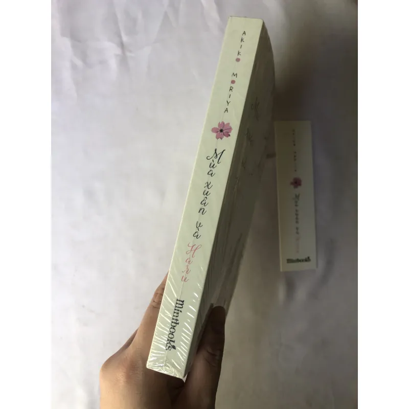 Mùa Xuân Và Haru - Akiko Moriya 926833