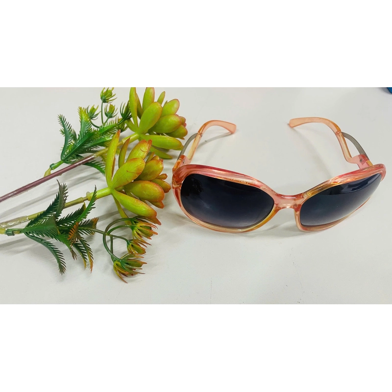 Kính mắt màu pastel 475732