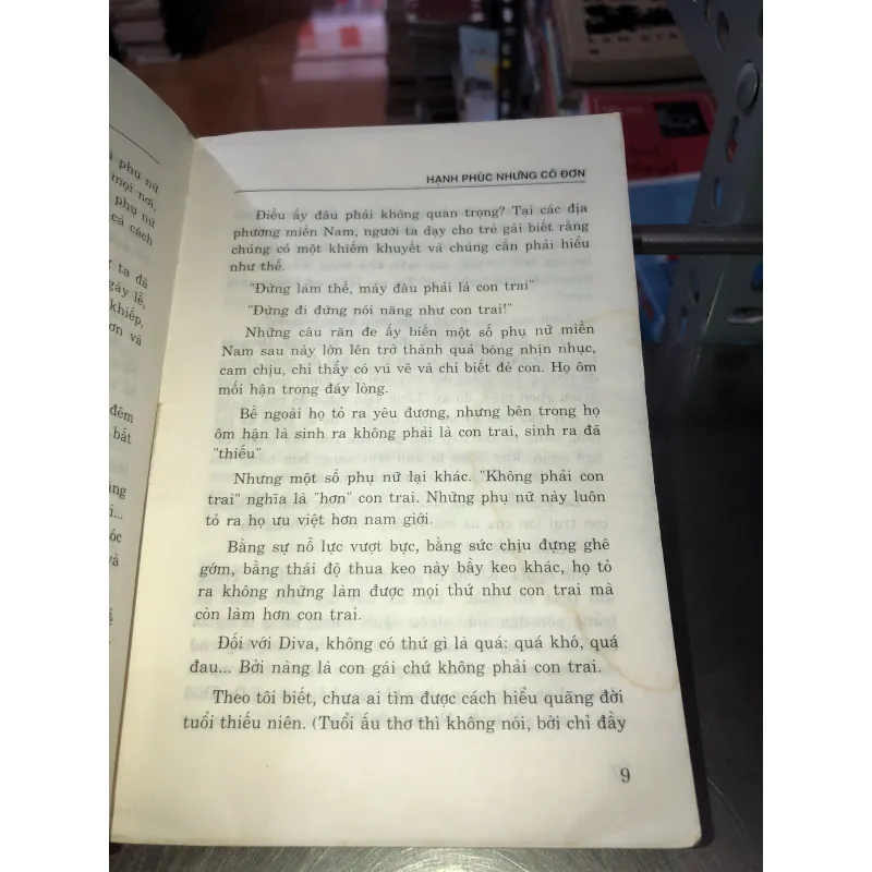 Hạnh phúc nhưng cô đơn - Madeleine Chapsal 1002496