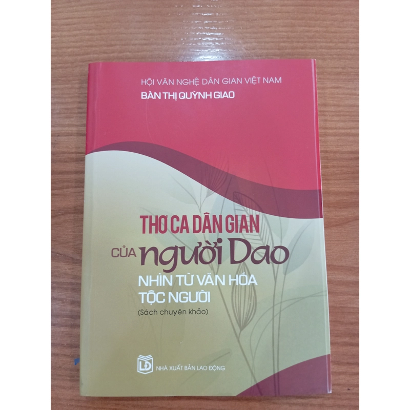 THƠ CA DÂN GIAN CỦA NGƯỜI DAO NHÌN TỪ VĂN HOÁ TỘC NGƯỜI 543177