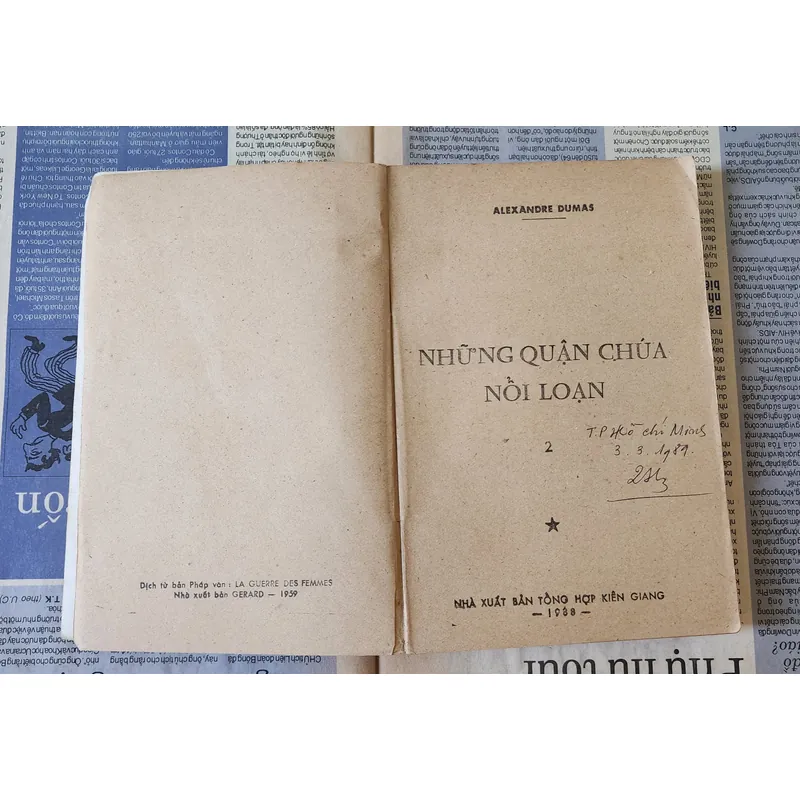 NHỮNG QUẬN CHÚA NỔI LOẠN - Hài kịch & kịch nói bằng văn xuôi của Alexandre Dumas 705373