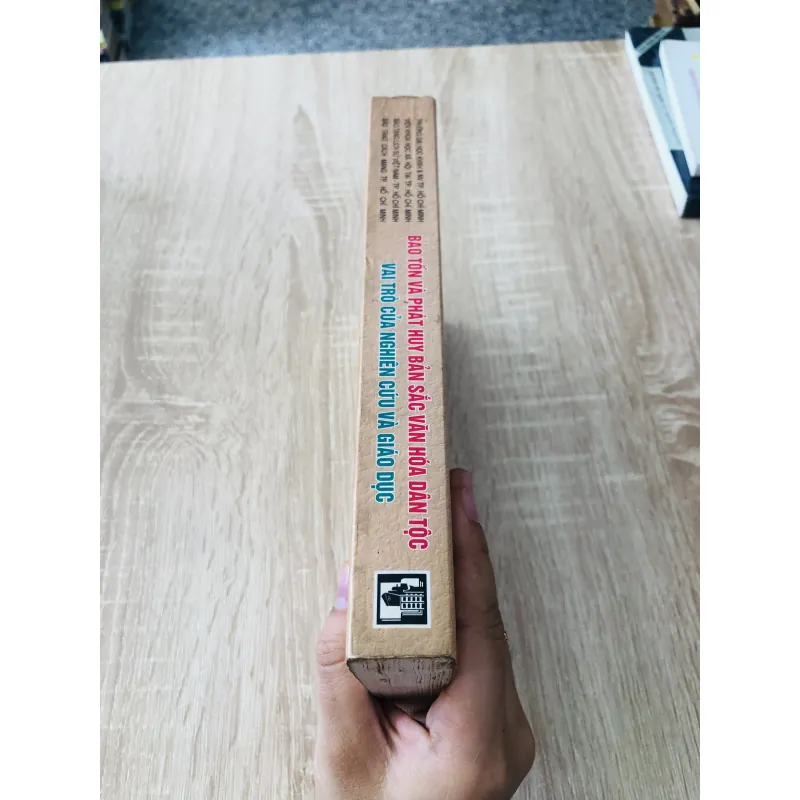 BẢO TỒN VÀ PHÁT HUY BẢN SẮC VĂN HÓA DÂN TỘC VAI TRÒ CỦA NGHIÊN CỨU VÀ GIÁO DỤC  975796