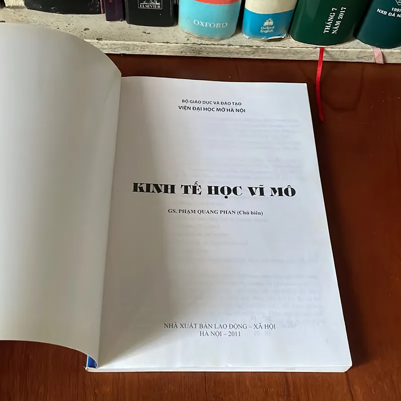 II Giáo Trình: Kinh Tế Học Vĩ Mô - GS.TS. Phạm Quang Phan - 2012 562670