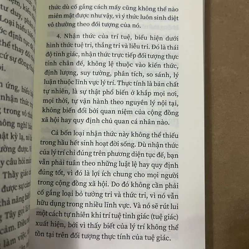 Sống trong thực tại 1010389