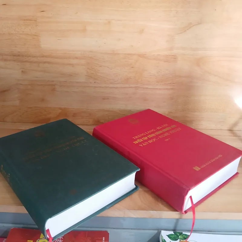 Thăng Long - Hà Nội Tuyển Tập Công Trình Nghiên Cứu Văn Học Nghệ Thuật (Bộ 2 Tập) 711786