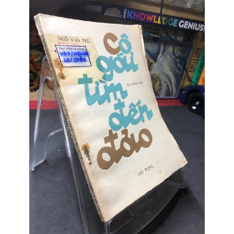 [Sách Cũ SCGR] Cô gái tìm đến đảo mới 50% ố nặng rớt trang có dấu mộc và viết nhẹ trang đầu 1986 Ngô Văn Phú HPB0906 SÁCH VĂN HỌC 683777