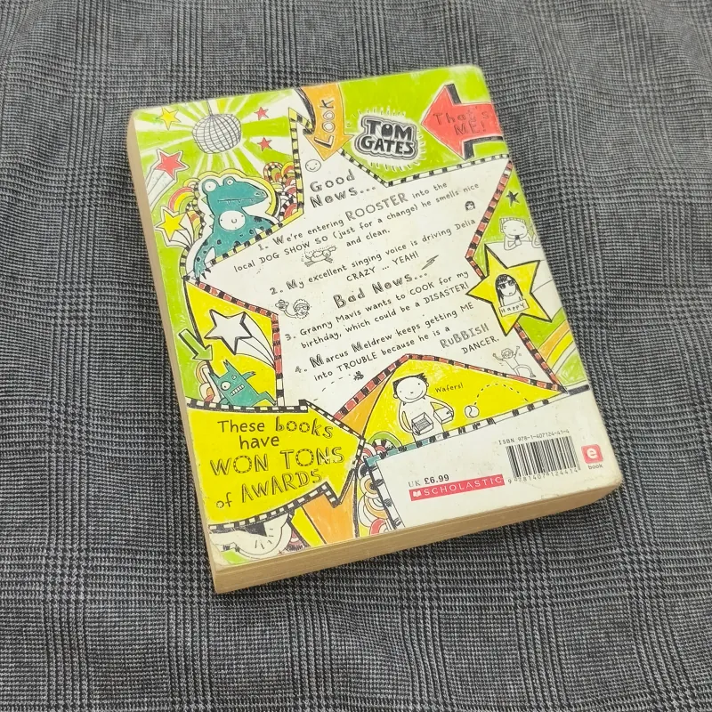 (Ngoại văn) Tom Gates - Book 3: Everything's Amazing (sort of) - by Liz Pichon 1036164