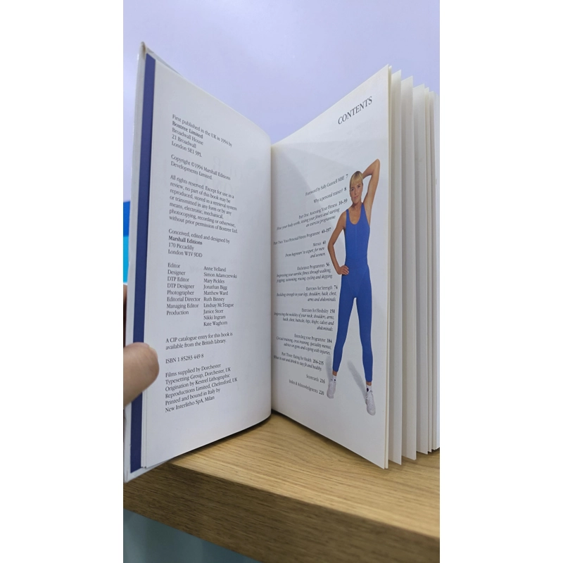 YOUR PERSONAL TRAINER (Hardcover) - ANN GOODSELL (Foreword by Sally Gunnel) 465749