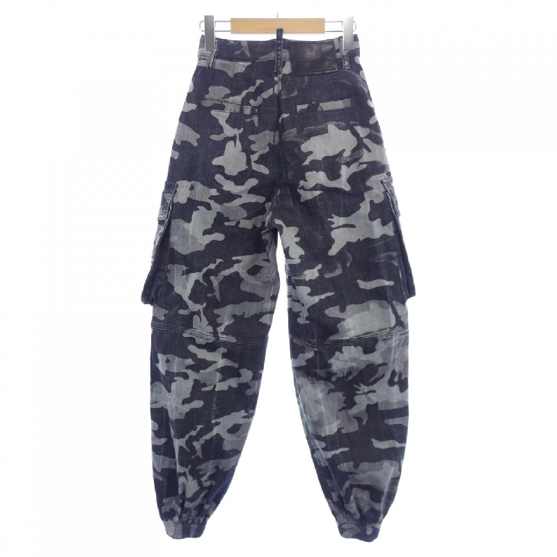 【Mã giảm giá】Quần jeans DSQUARED2 654096