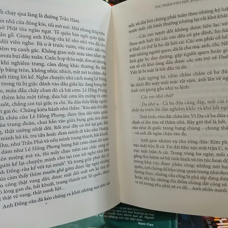 PHÙNG QUÁN - TUỔI THƠ DỮ DỘI - TIẾNG HÁT TRÊN ĐỊA NGỤC CÔN ĐẢO - VƯỢT CÔN ĐẢO 573398