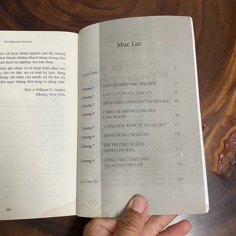 Bẻ Khoá Bí Mật Triệu Phú _ Khám Phá Tư Duy Làm Giàu - Thomas J. Stanley & William D. Danko 444130
