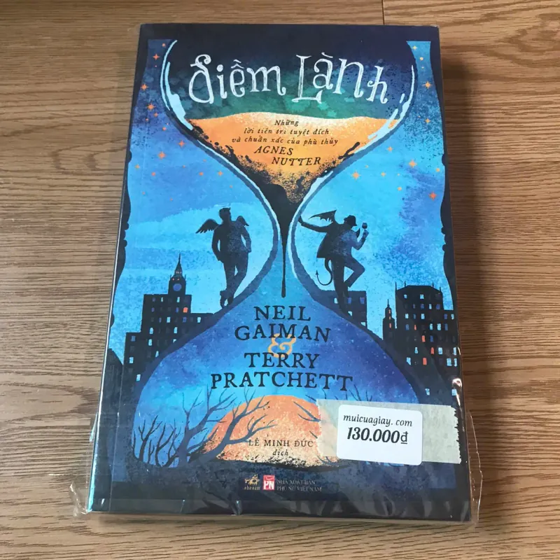 Điềm lành - Neil Gailman, Terry Pratchett 730534