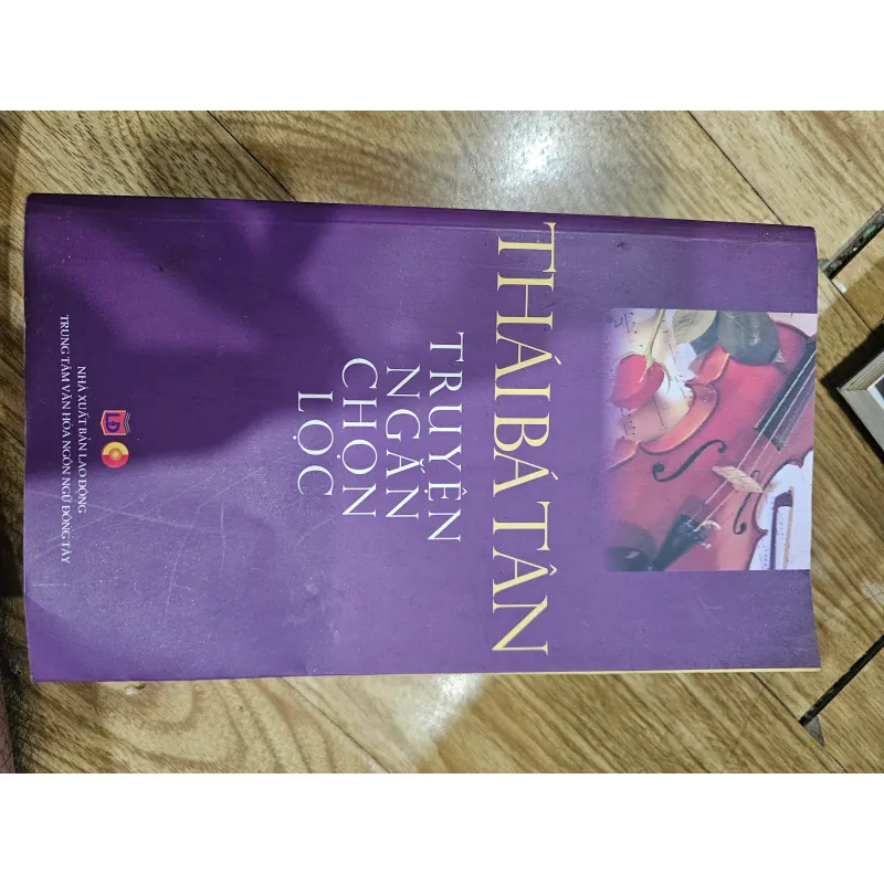 Truyện ngắn chọn lọc (có chữ ký tác giả)
120k 758185