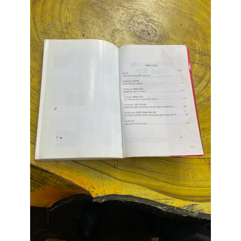 NHÀ THƯƠNG ĐIÊN THẾ KỶ- GREG PALAST 723107