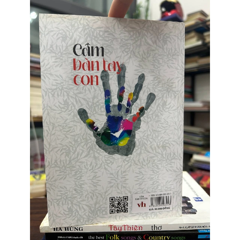 Cầm Bàn Tay Con - Ngô Nguyệt Hữu - Ngô Nguyệt Hữu 973564