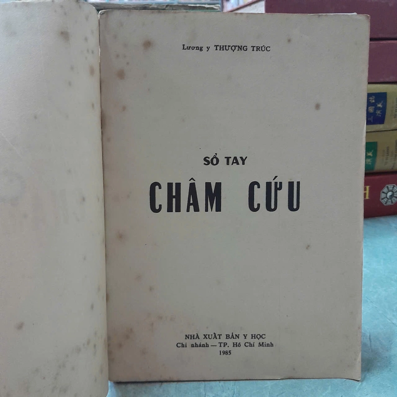SỔ TAY CHÂM CỨU - LƯƠNG Y THƯỢNG TRÚC 469745