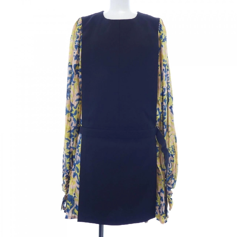 【Khuyến mãi】Đầm LOUIS VUITTON 650109