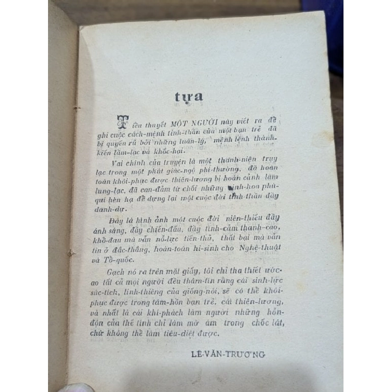 Một người - Lê Văn Trương 1003592