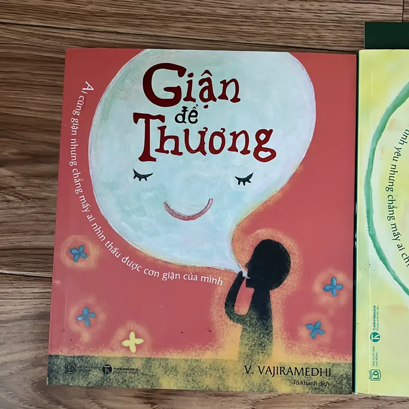 Bộ sách yêu thương của V. Vajiramedhi: Giận để thương + Chậm lại để tỏ tường + Yêu để hiểu 574388