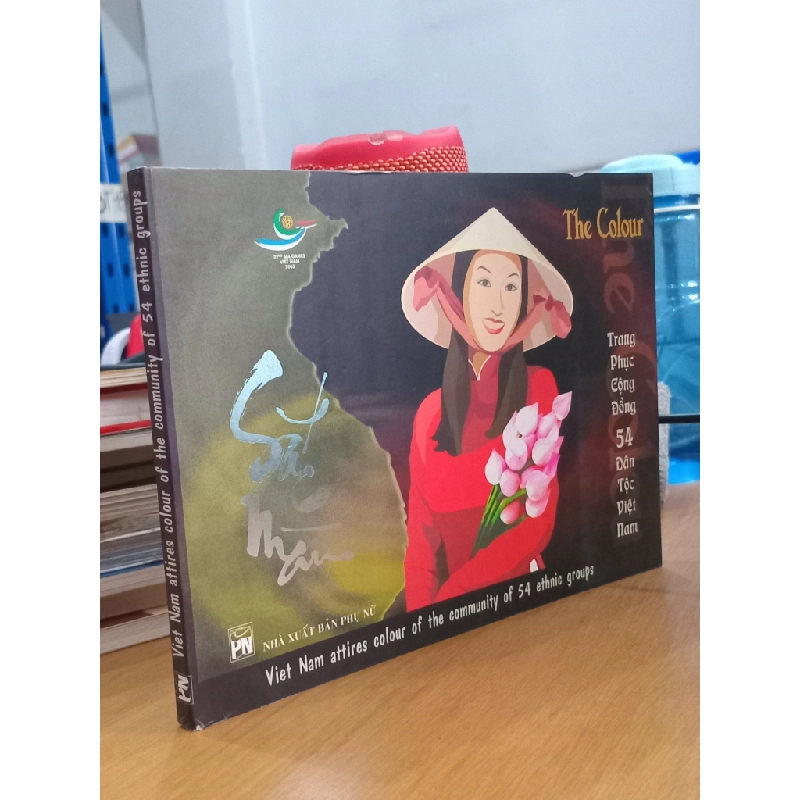 Sắc Màu: Trang phục cộng đồng 54 dân tộc Việt Nam 530730