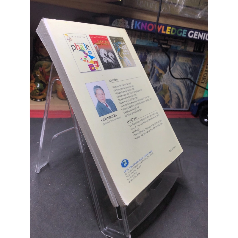 Hoàng hôn pha lê 2007 mới 70% ố bẩn nhẹ Khải Nguyên HPB0906 SÁCH VĂN HỌC 915525