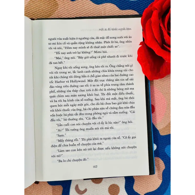 [SÁCH TẬP TRUYỆN NGẮN] NGƯỜI TỊ NẠN - VIET THANH NGUYEN - TÌNH TRẠNG TỐT 929156