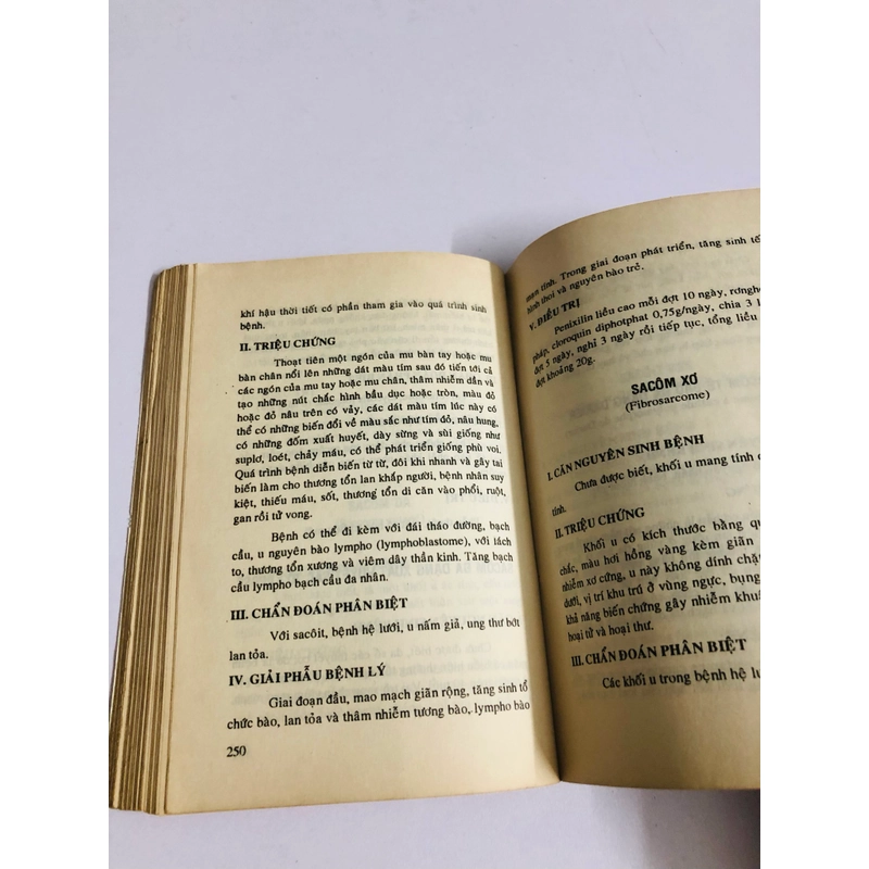 SỔ TAY TRA CỨU BỆNH NGOÀI DA - DA LIỄU - AIDS 539441