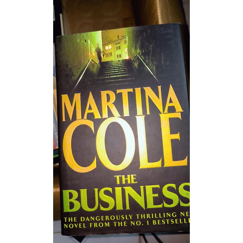 MARTINA COLE - THE BUSINESS (bìa cứng, khổ lớn) 497192