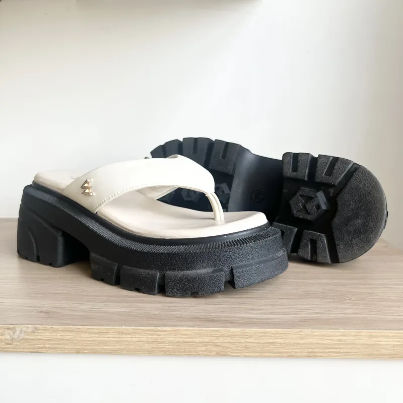 Dép sandal nữ THE QUEEN WOLF màu trắng size 36 596007