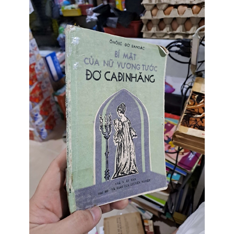 Bí Mật Của Nữ Vương Tước Đơ CaĐiNhăng - Ônôrê Đờ BanĐăc - mới 80% ố - VĂN HỌC - HCM3012 921851