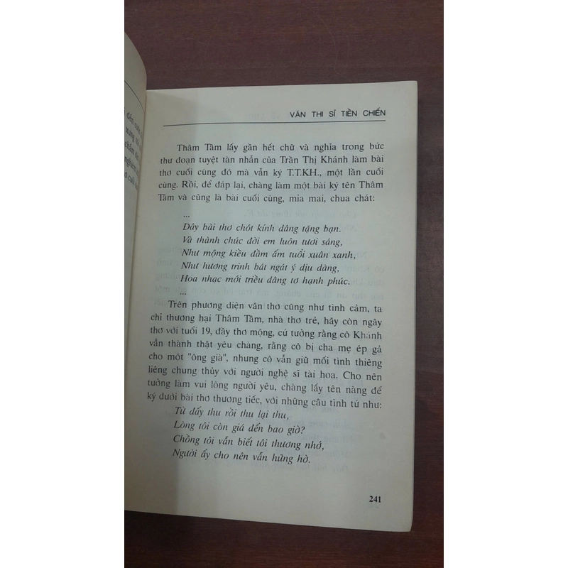 VĂN THI SĨ TIỀN CHIẾN - Nguyễn Vỹ 284646