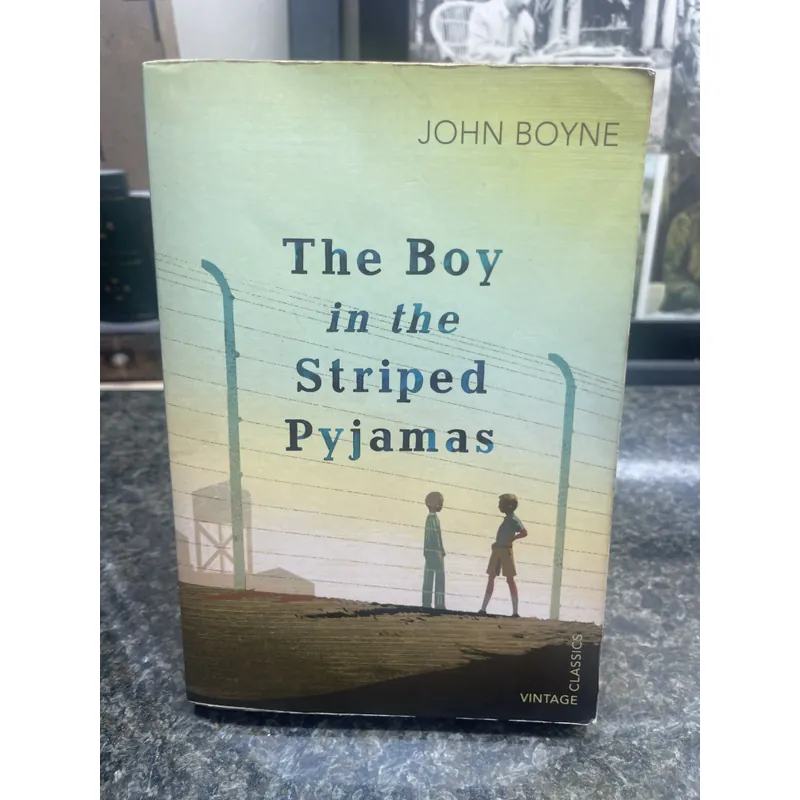 The boy in the striped pyjamas John Boyne 737803
