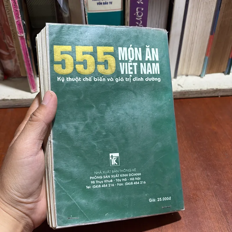 II Sách Nấu Ăn: 555 Món Ăn Việt Nam - 2002 995099