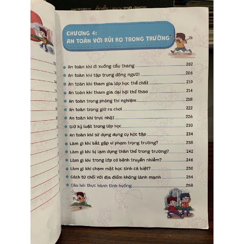 Con ơi! Hãy học cách tự bảo vệ bản thân 700364